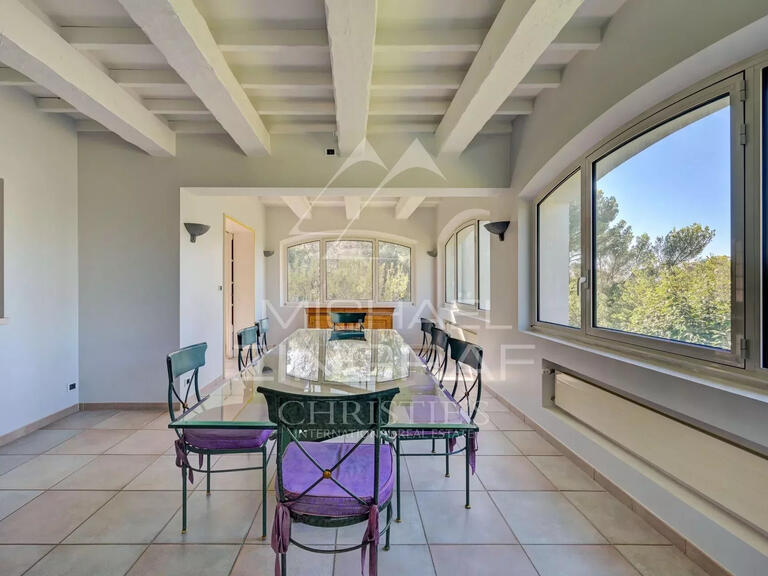 Maison Bouc-Bel-Air - 9 chambres - 565m²