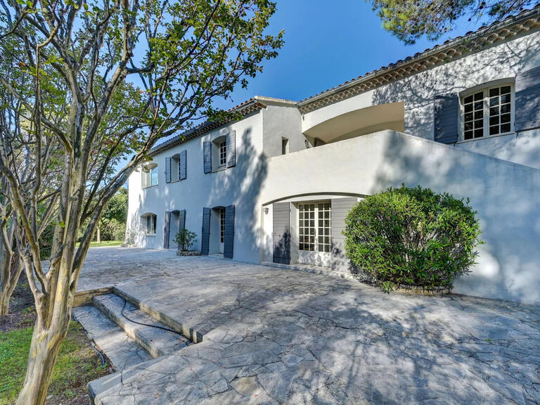 House Bouc-Bel-Air - 9 bedrooms - 565m²