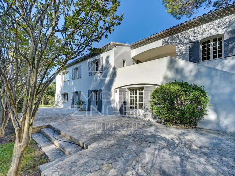 House Bouc-Bel-Air - 9 bedrooms - 565m²