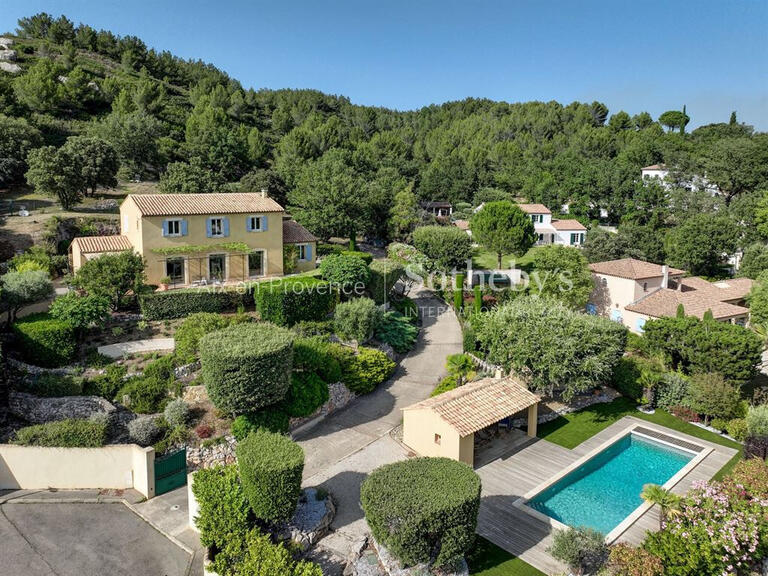 Maison Bouc-Bel-Air - 4 chambres - 213m²