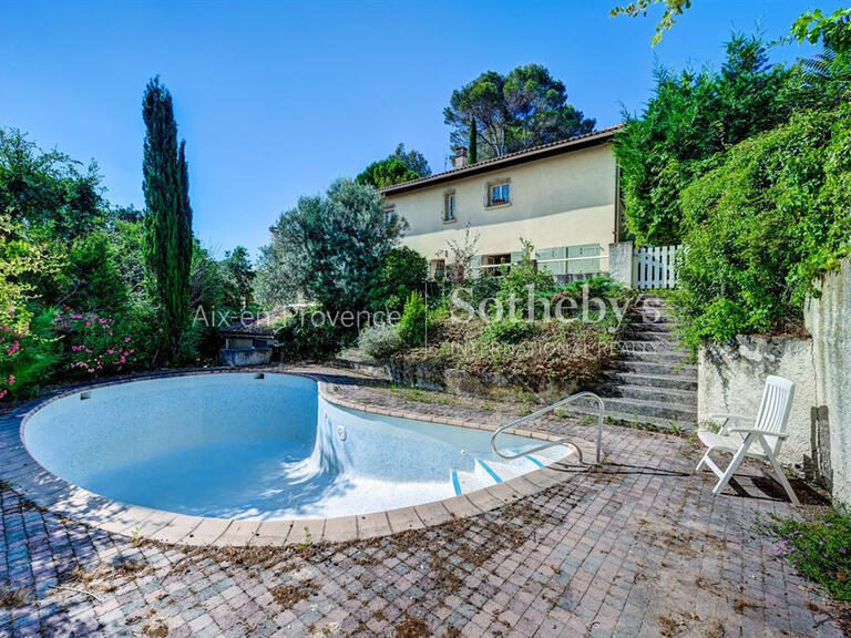 House Bouc-Bel-Air - 4 bedrooms - 207m²