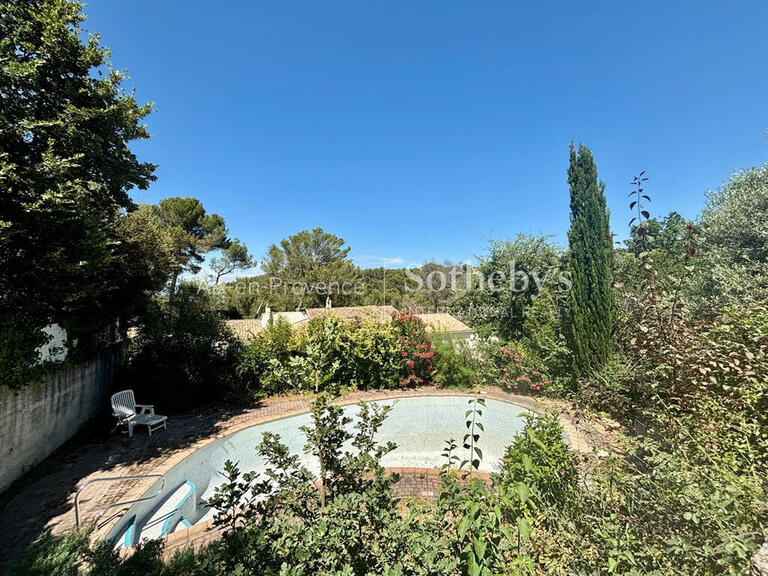 House Bouc-Bel-Air - 4 bedrooms - 207m²