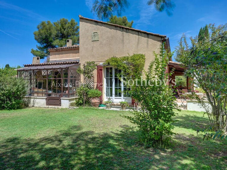 House Bouc-Bel-Air - 4 bedrooms - 150m²