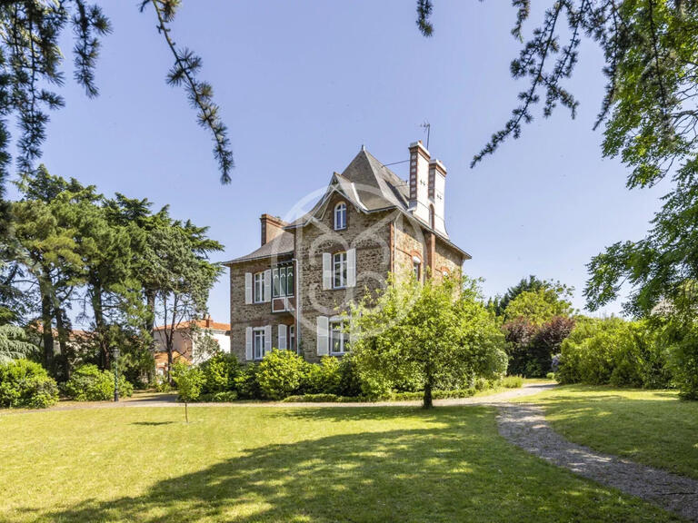 Maison Bouguenais - 5 chambres - 312m²