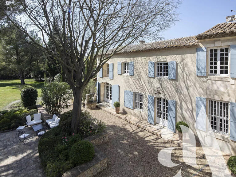 House Boulbon - 5 bedrooms - 10000m²