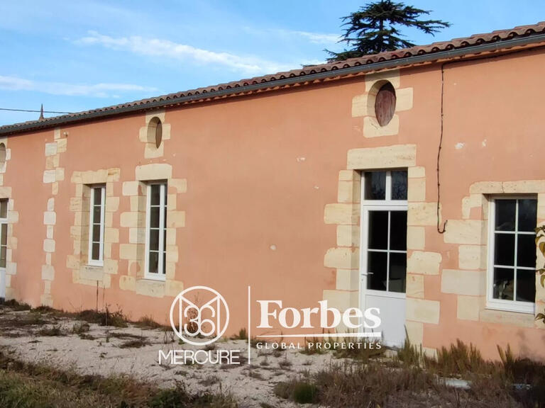 Domaine viticole Bourg - 7 chambres - 550m²