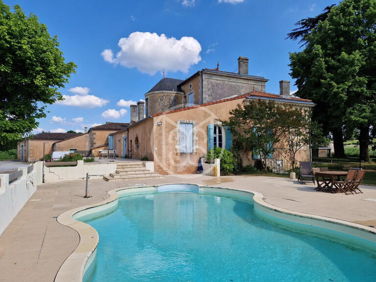 Domaine viticole Bourg - 7 chambres - 550m²