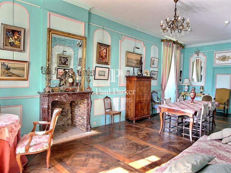 Sale Castle Bourg-des-Comptes - 9 bedrooms