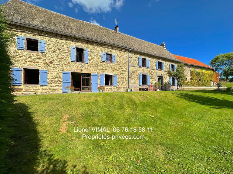 House Bourg-Lastic - 6 bedrooms