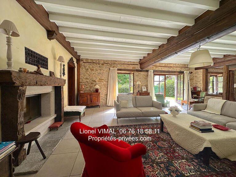 House Bourg-Lastic - 6 bedrooms