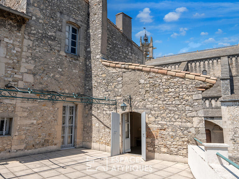 Maison Bourg-Saint-Andéol - 8 chambres - 450m²