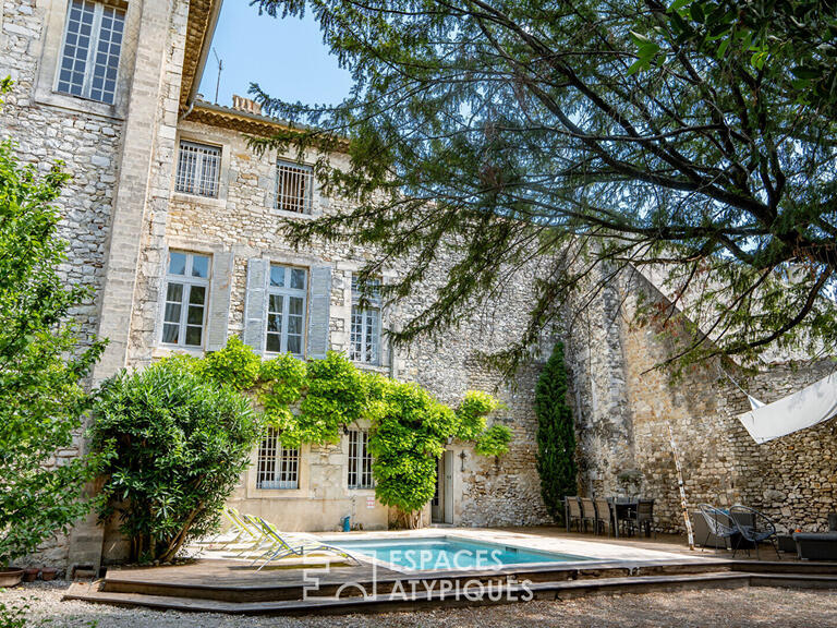 Maison Bourg-Saint-Andéol - 8 chambres - 450m²