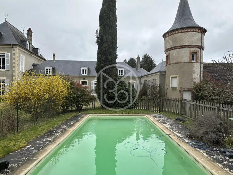 Castle Bourges - 7 bedrooms - 450m²