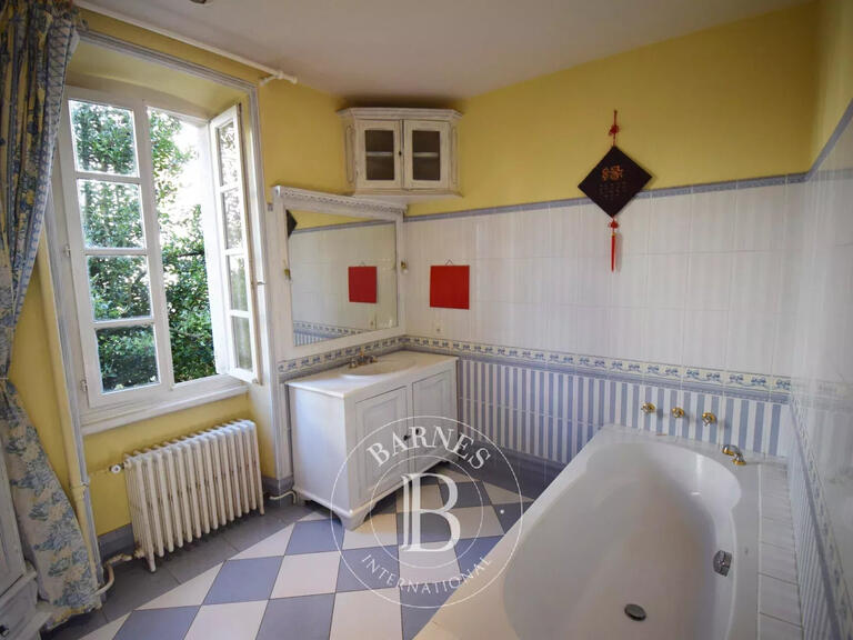 Mansion Bourges - 6 bedrooms - 234m²