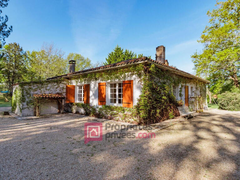 House Breuillet - 7 bedrooms