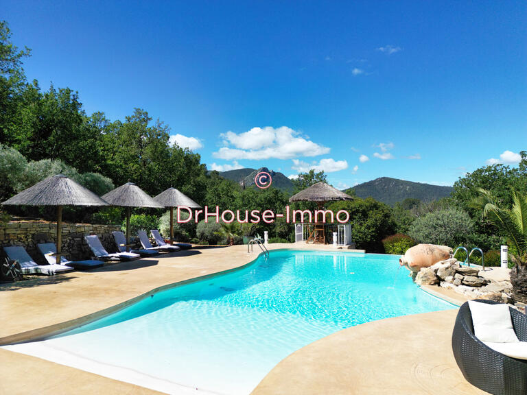 Villa Brignoles - 4 bedrooms - 230m²