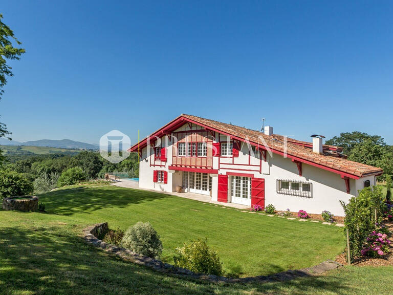 House Briscous - 7 bedrooms - 410m²