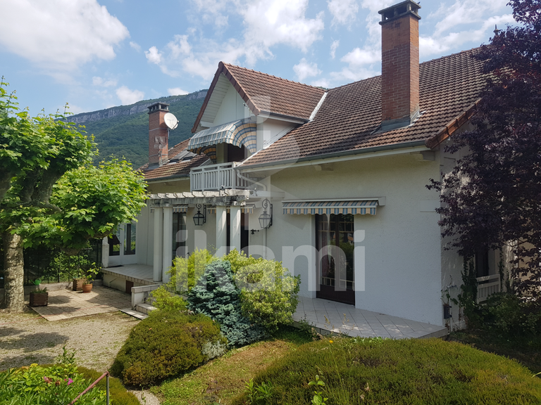 House Brison-Saint-Innocent - 5 bedrooms - 477m²