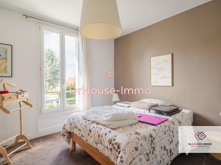 Villa Bry-sur-Marne - 6 bedrooms - 152m²