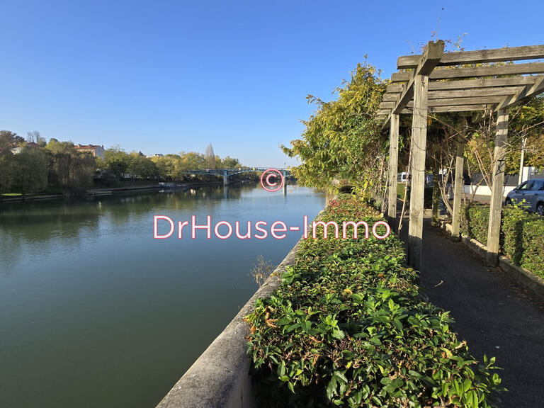 Villa Bry-sur-Marne - 3 bedrooms - 150m²