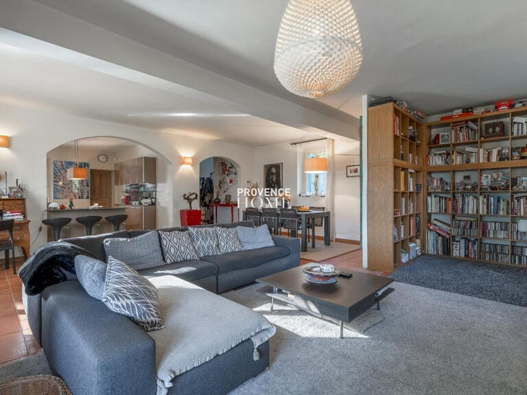 Propriété Cabrières-d'Avignon - 4 chambres - 180m²