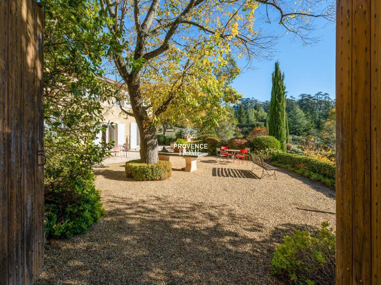 Propriété Cabrières-d'Avignon - 4 chambres - 243m²