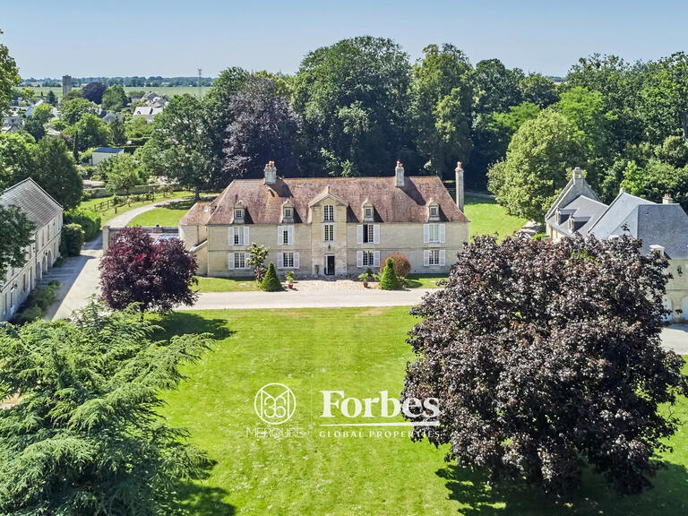 Castle Caen - 8 bedrooms - 700m²