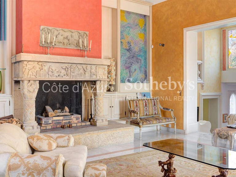 Castle Cagnes-sur-Mer - 5 bedrooms - 359m²