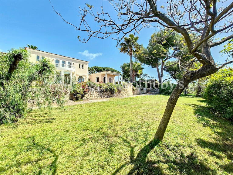 House Cagnes-sur-Mer - 3 bedrooms - 220m²