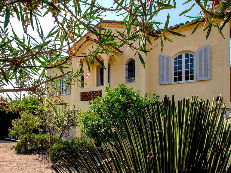 Villa Cagnes-sur-Mer - 4 chambres - 173m²