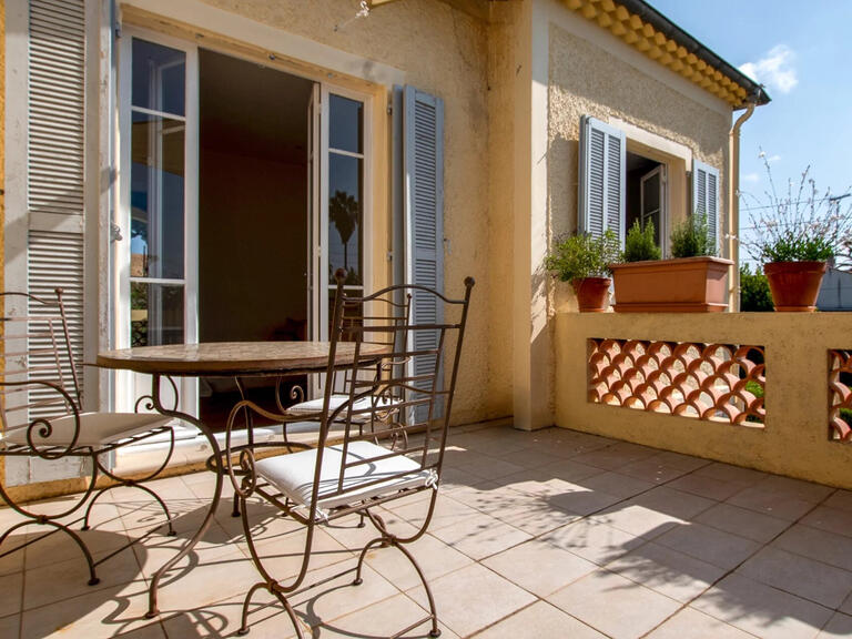 Villa Cagnes-sur-Mer - 4 chambres - 180m²