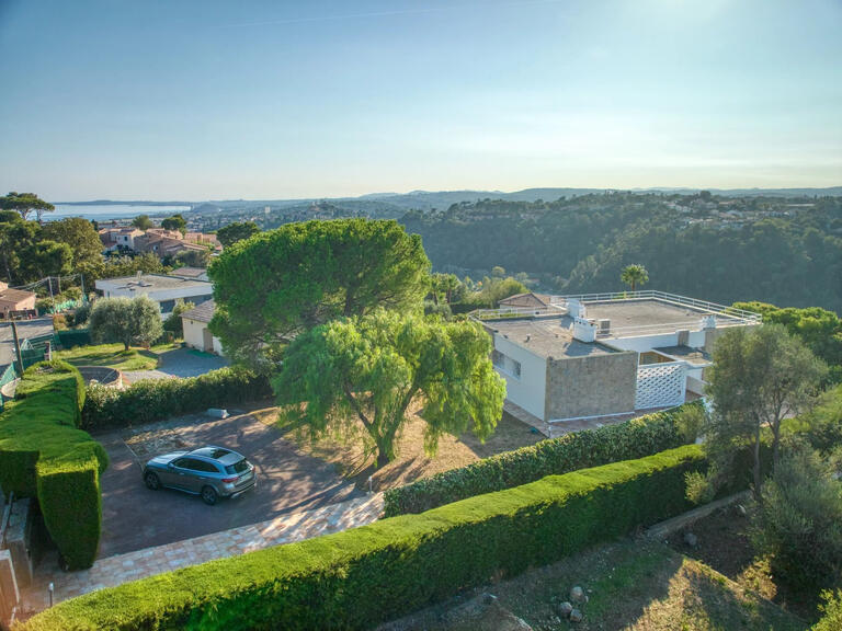 Villa Cagnes-sur-Mer - 6 bedrooms - 260m²