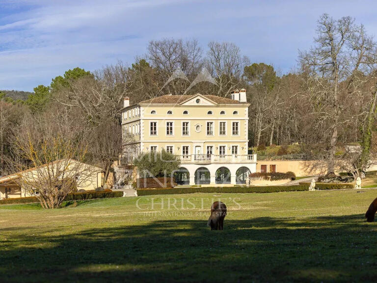 Propriété Callian - 10 chambres - 842m²