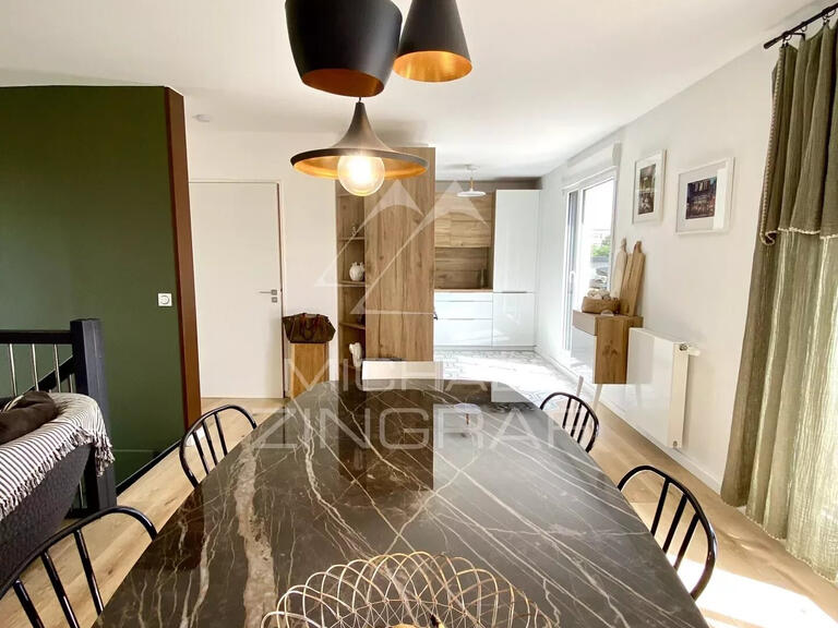 Apartment Caluire-et-Cuire - 4 bedrooms - 103m²