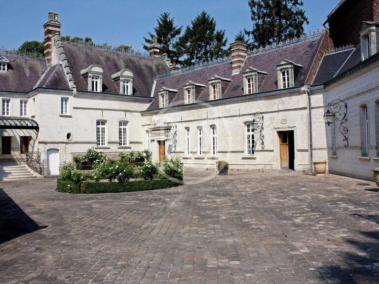 Château Cambrai - 27 chambres - 2630m²