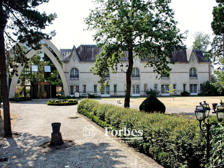 Château Cambrai - 27 chambres - 2630m²