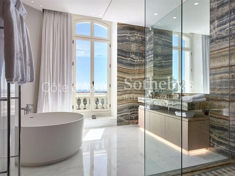 Maison Cannes - 7 chambres - 963m²