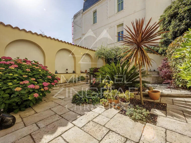 Maison Cannes - 5 chambres - 197m²