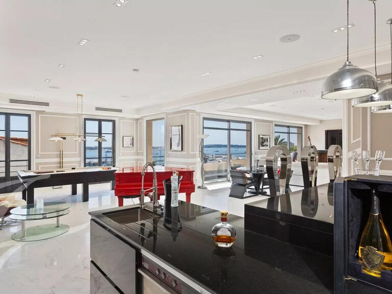 Maison Cannes - 7 chambres - 958m²