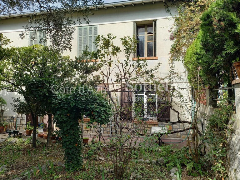 House Cannes - 6 bedrooms - 241m²