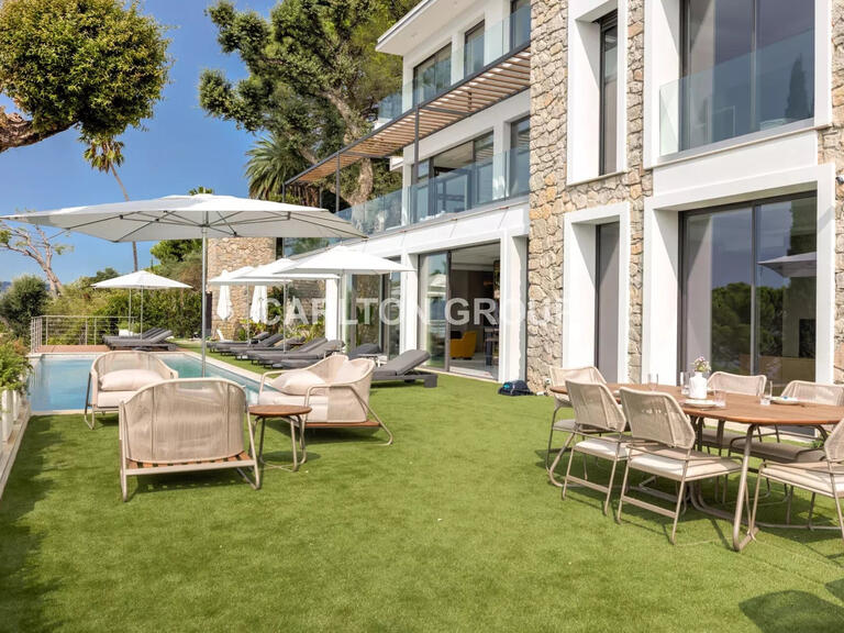 Holidays Villa with Sea view Cannes