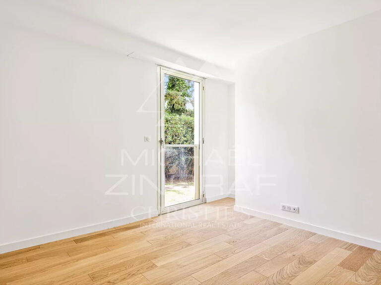 Appartement avec Vue mer Cap-d-antibes - 4 chambres - 110m²