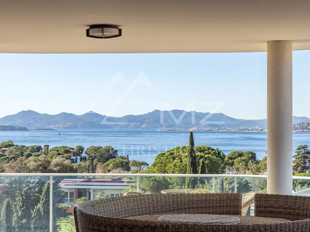 Apartment cap-d-antibes