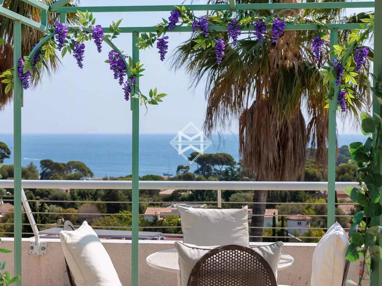 Vente Appartement avec Vue mer Cap-d-antibes - 3 chambres