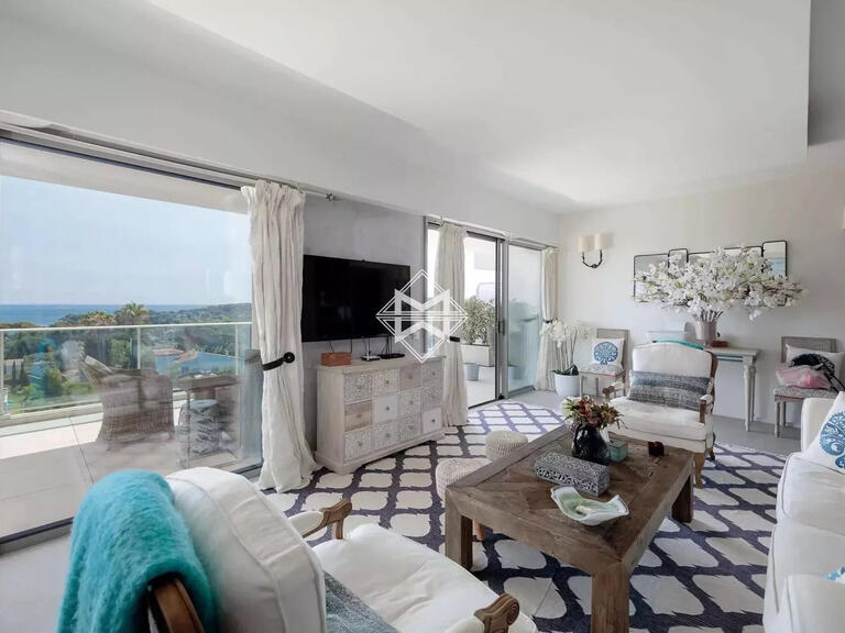 Vente Appartement avec Vue mer Cap-d-antibes - 3 chambres