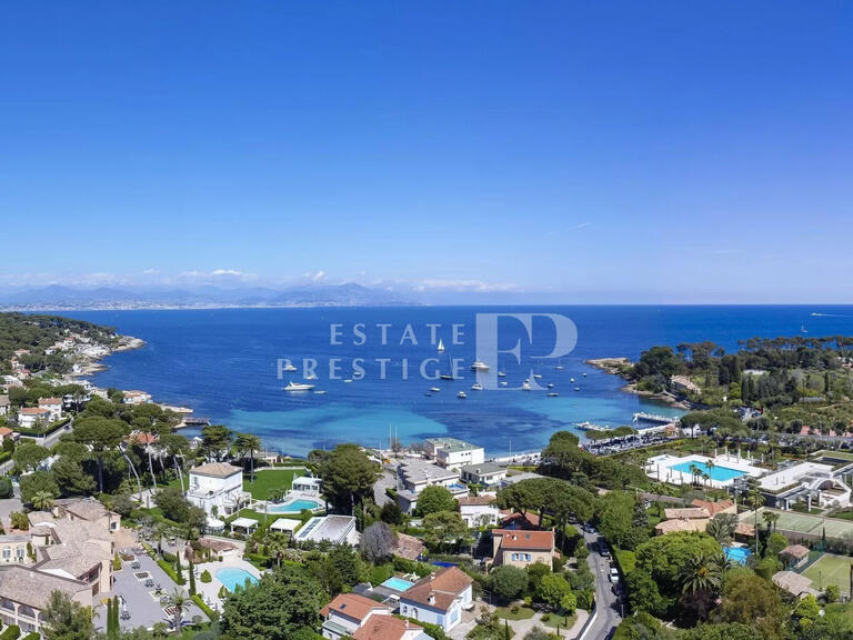 Appartement Cap-d-antibes - 4 chambres - 210m²