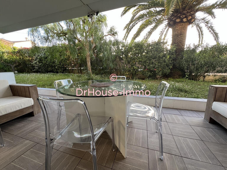 Vente Appartement Cap-d-antibes - 3 chambres