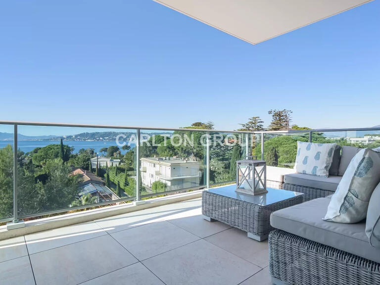 Vente Appartement avec Vue mer Cap-d-antibes - 3 chambres