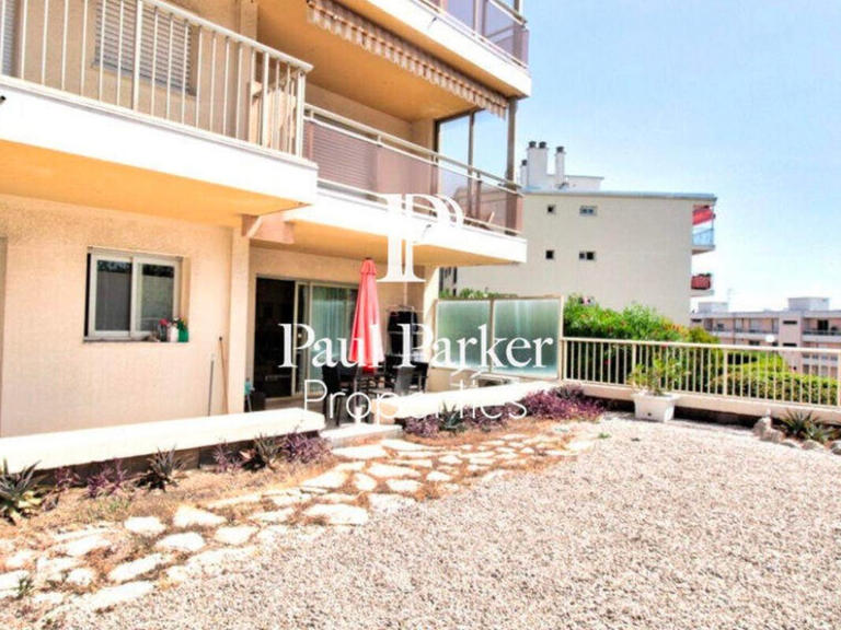 Vente Appartement Cap-d-antibes - 3 chambres