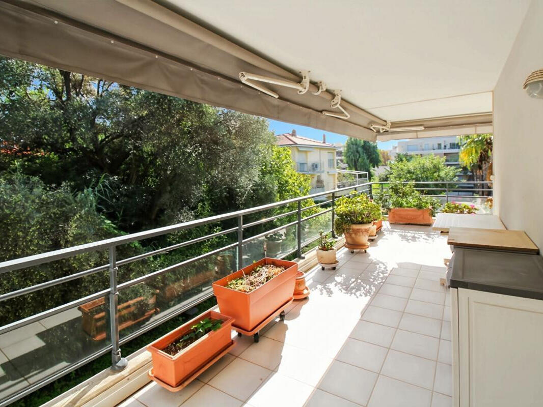 Apartment cap-d-antibes